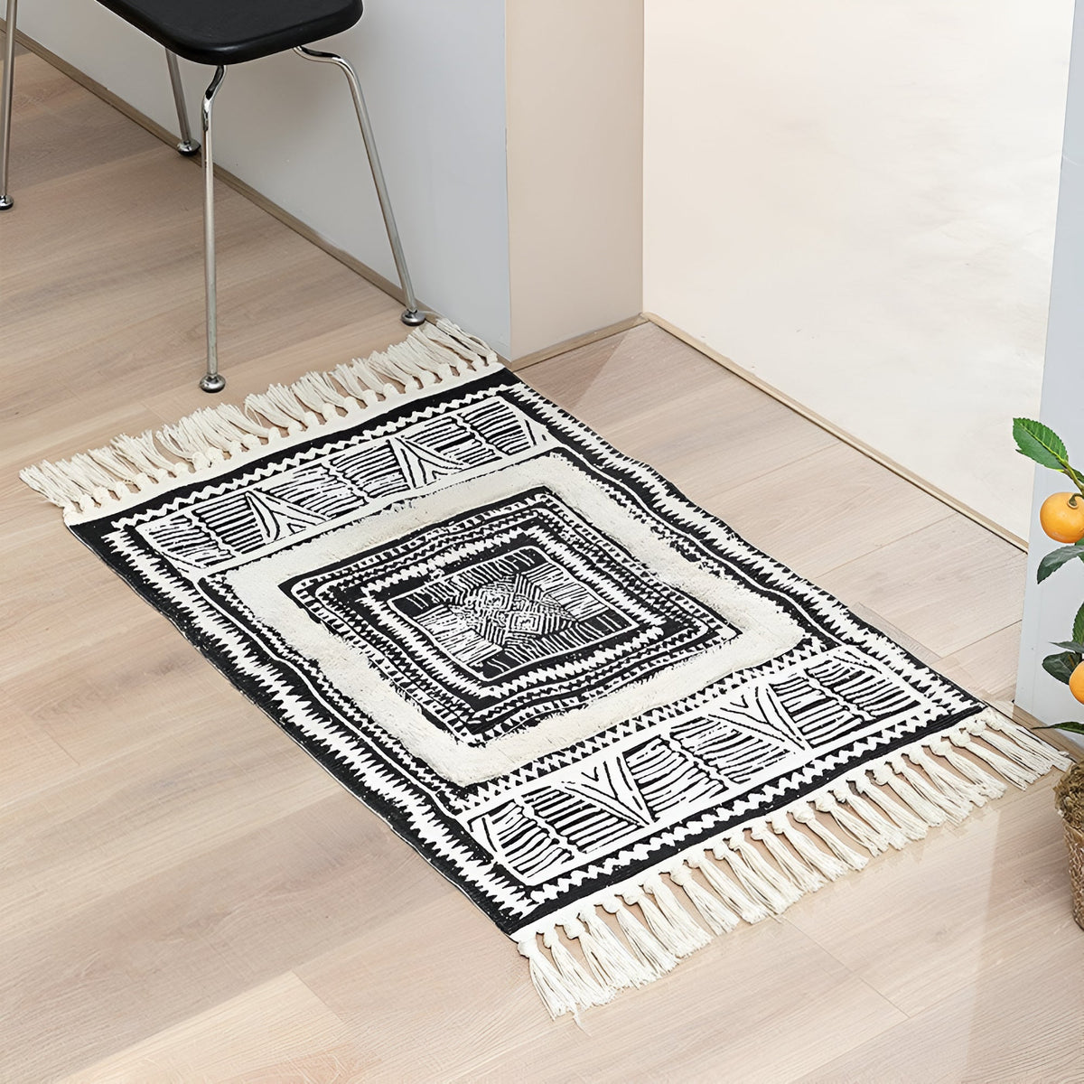 Geometric Tassel Floor Mat